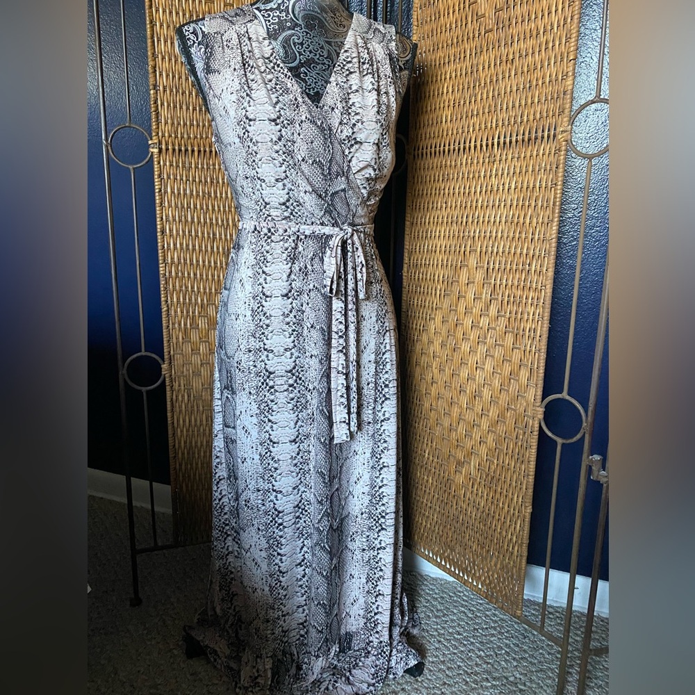 INTERNATIONAL CONCEPTS REPTILE PRINT MAXI S